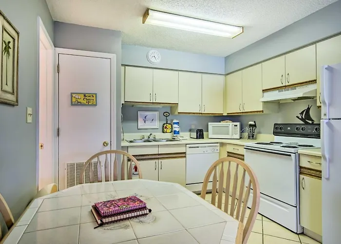 W/ Pool Access: Steps To Beach! Gulf Shores